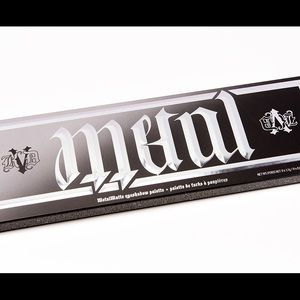 Kay Von D Metal Matte Palette